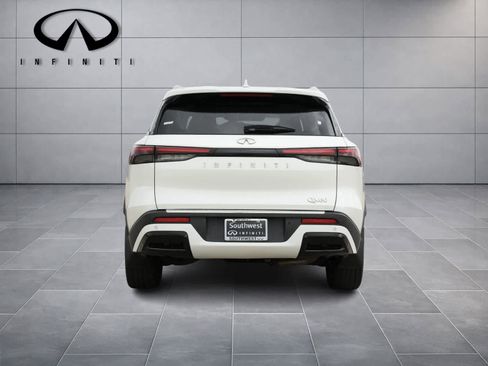 Used 2023 INFINITI QX60 Luxe w/ Cargo Package FWD image 6