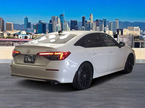 Used 2024 Honda Civic Sport image 4