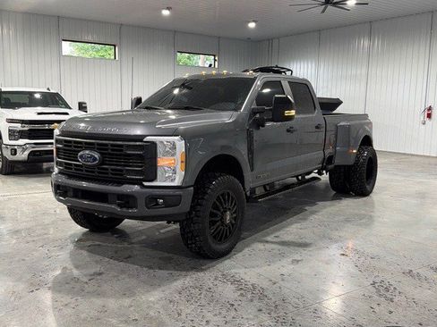 Used 2023 Ford F350 XL w/ 360-Degree Camera Package AWD/4WD image 1