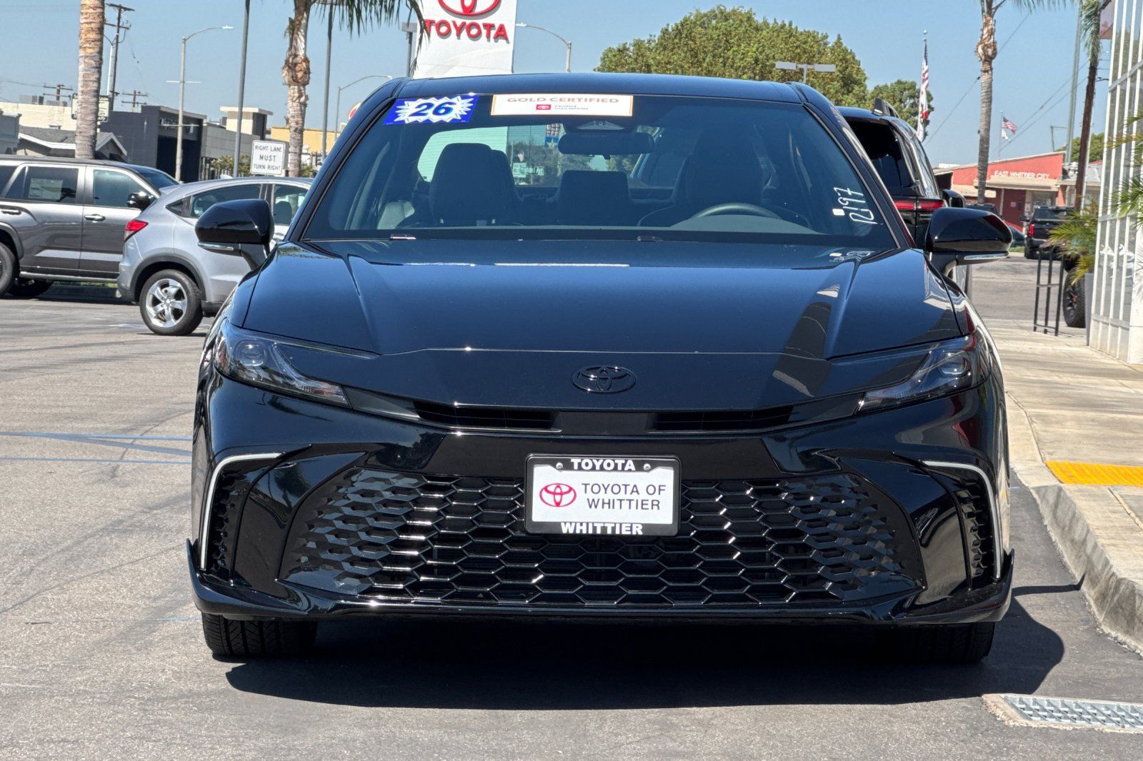 Used 2026 Toyota Camry Hybrid FWD image 11
