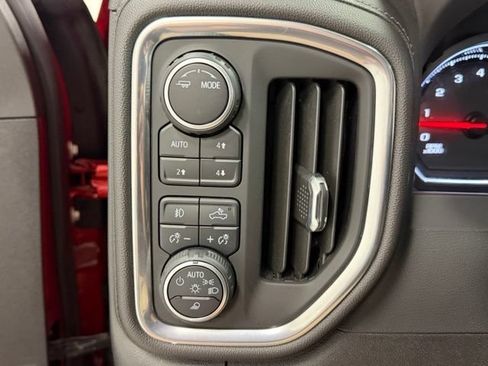 Certified 2021 Chevrolet Silverado 2500 LTZ AWD/4WD image 15