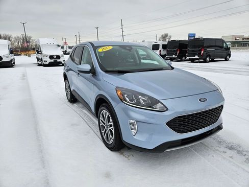 Used 2022 Ford Escape SEL image 5