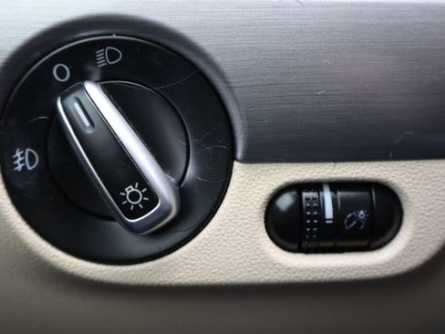 Used 2012 Volkswagen Jetta SEL image 29