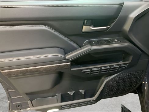 New 2025 Toyota Tacoma Limited image 27