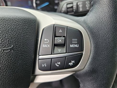 Used 2024 Ford Explorer Limited image 27