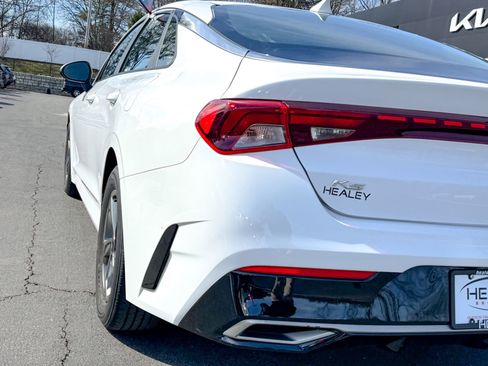 Used 2021 Kia K5 LXS image 9
