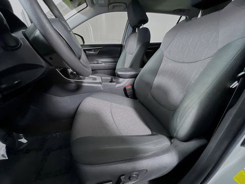 Used 2023 Toyota RAV4 XLE w/ Convenience Package image 15