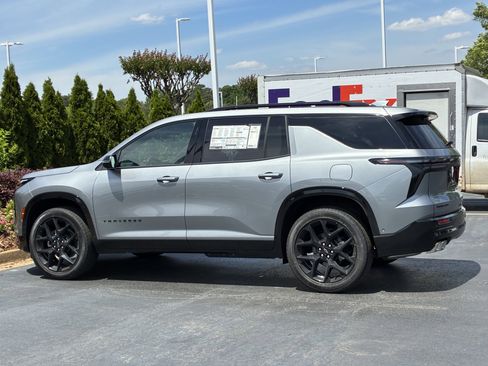 New 2026 Chevrolet Traverse RS FWD image 9