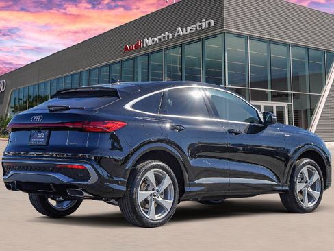 New 2025 Audi Q5 Prestige image 4