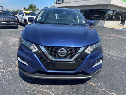Used 2021 Nissan Rogue Sport SL AWD/4WD image 2