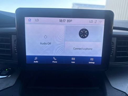 Used 2020 Ford Explorer XLT AWD/4WD image 2