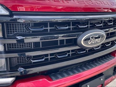 Used 2024 Ford F250 Lariat w/ Lariat Ultimate Package AWD/4WD image 28