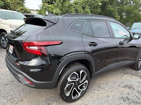 New 2026 Chevrolet Trax RS w/ Driver Confidence Package FWD image 8