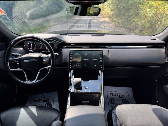 Used 2025 Land Rover Range Rover Sport SE AWD/4WD image 21