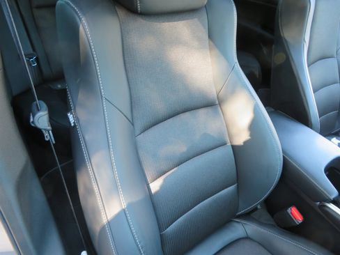 Used 2018 Honda Accord Sport image 36