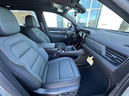 New 2026 GMC Terrain AT4 w/ Convenience Package III image 28