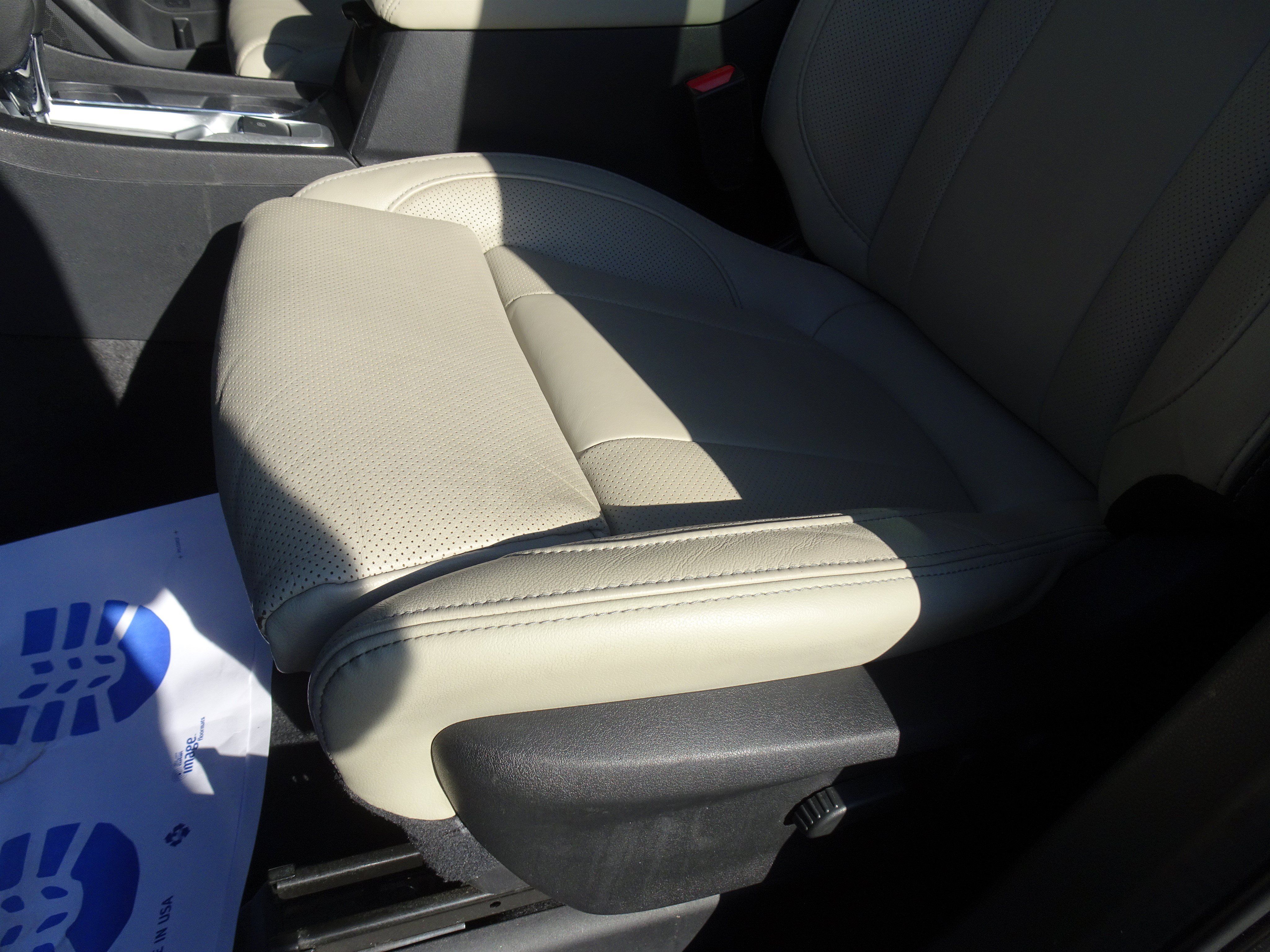 Used 2024 Subaru Ascent Limited AWD/4WD image 9