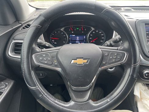 Used 2020 Chevrolet Equinox LT w/ Driver Convenience Package image 13