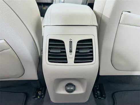 Used 2015 Hyundai Sonata Limited w/ Option Group 05 image 30