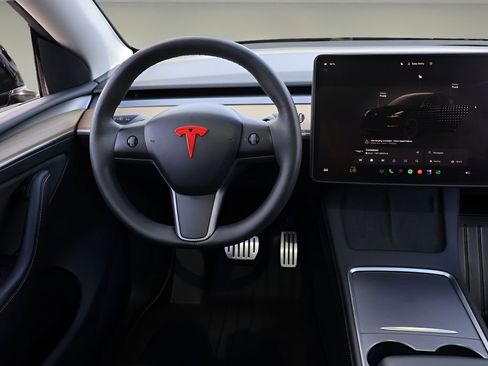 Used 2023 Tesla Model Y Performance AWD/4WD image 15