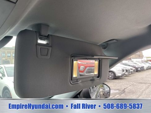 Used 2020 Ford Explorer XLT w/ Equipment Group 202A AWD/4WD image 27