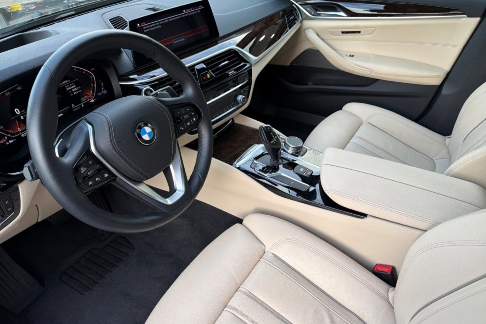 Used 2020 BMW 540i w/ Premium Package RWD image 9