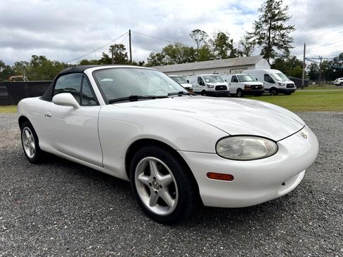 Used 1999 MAZDA MX-5 Miata image 3