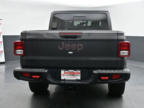 Used 2023 Jeep Gladiator Rubicon w/ Cold Weather Group image 8