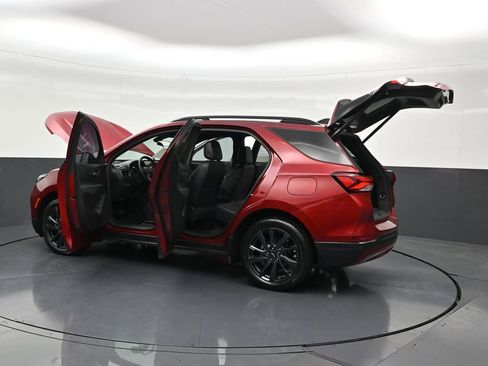 Used 2023 Chevrolet Equinox RS image 34