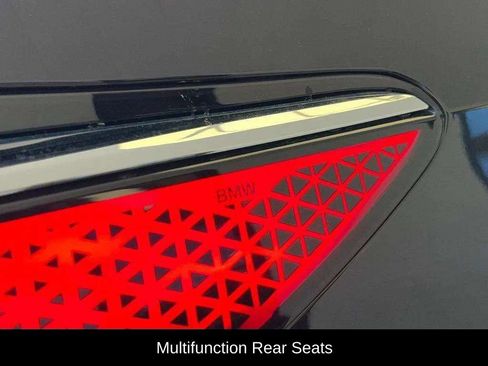 Used 2023 BMW 760i xDrive image 24