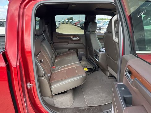 Used 2023 GMC Sierra 1500 Denali AWD/4WD image 11