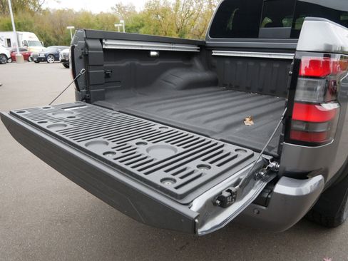 New 2026 Nissan Frontier PRO-4X w/ Pro-4x Convenience Package image 6