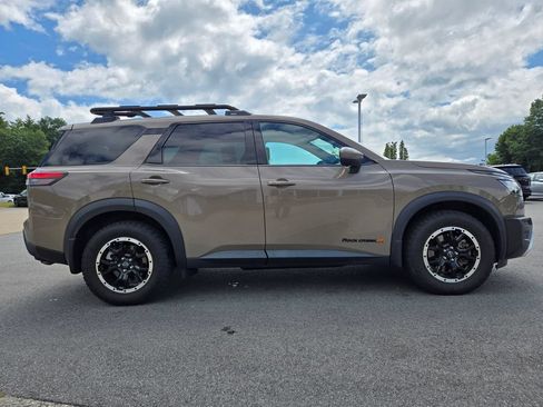 Used 2024 Nissan Pathfinder Rock Creek AWD/4WD image 7
