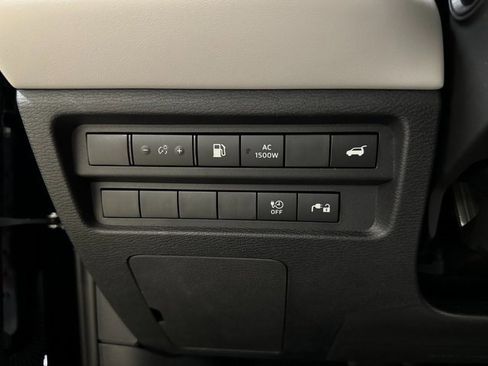 Used 2024 Mitsubishi Outlander 4WD Plug-In Hybrid image 11