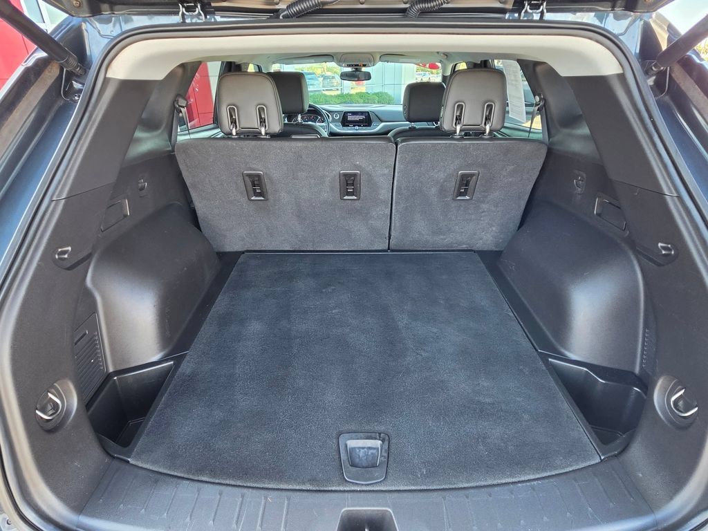 Used 2019 Chevrolet Blazer LT FWD image 10