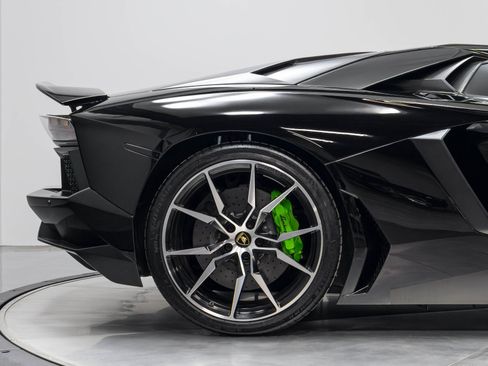 Used 2015 Lamborghini Aventador LP 700-4 AWD/4WD image 17