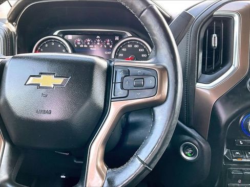 Used 2019 Chevrolet Silverado 1500 High Country w/ Technology Package image 24
