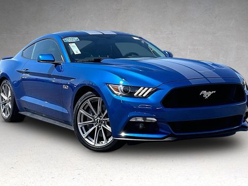 Used 2017 Ford Mustang GT Premium w/ Equipment Group 401A RWD image 2