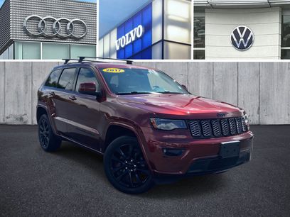 Used 2017 Jeep Grand Cherokee Altitude