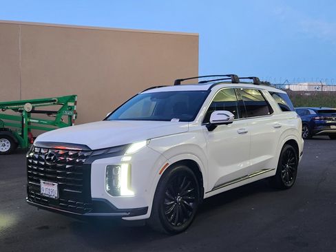 Used 2024 Hyundai Palisade Calligraphy image 27