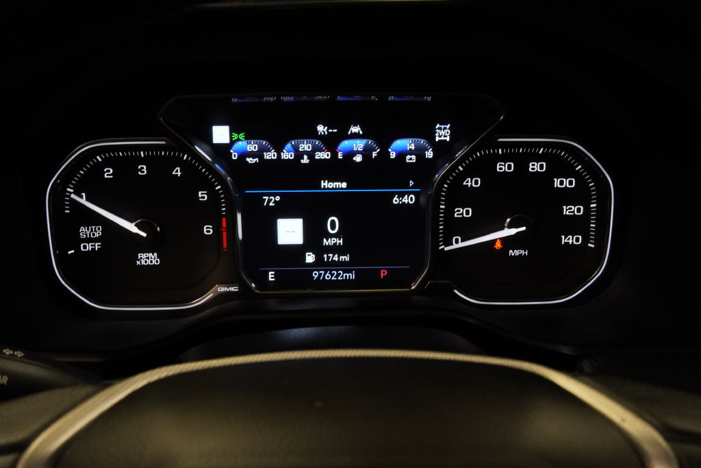 Used 2021 GMC Yukon XL Denali w/ Denali Premium Package AWD/4WD image 19