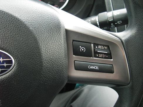 Used 2014 Subaru Crosstrek 2.0i Premium image 18