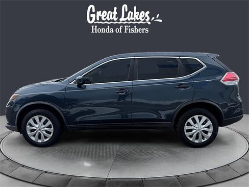 Used 2016 Nissan Rogue S image 2