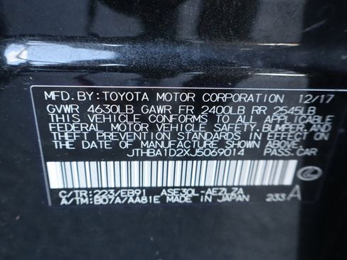 Used 2018 Lexus IS 300 w/ Accessory Package 2 image 39