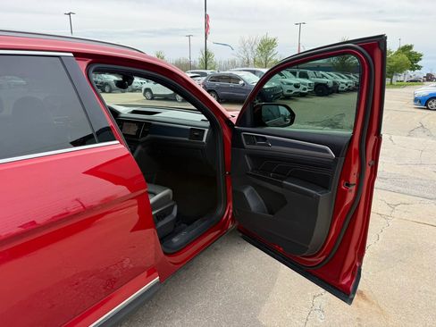 Used 2020 Volkswagen Atlas Cross Sport SEL Premium AWD/4WD image 27