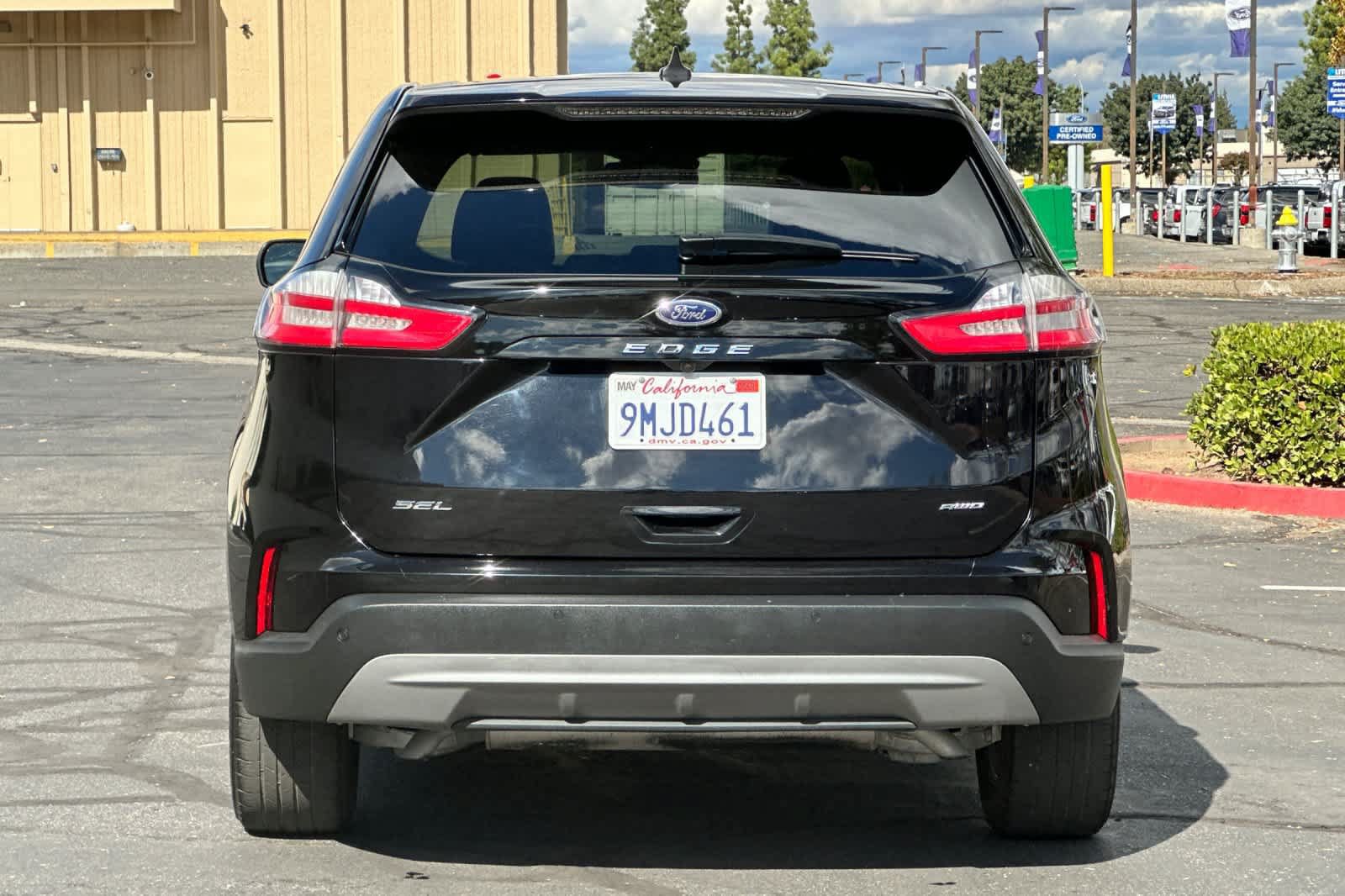 Certified 2024 Ford Edge SEL w/ Convenience Package AWD/4WD image 8