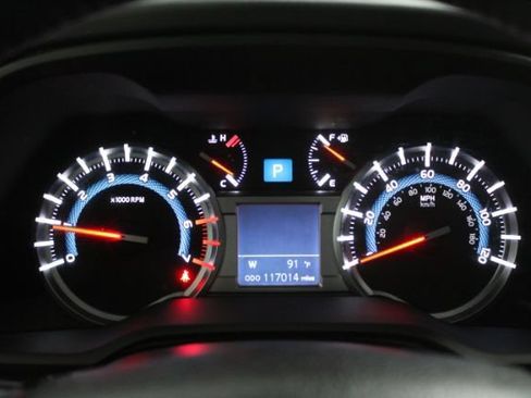 Used 2016 Toyota 4Runner SR5 Premium AWD/4WD image 24