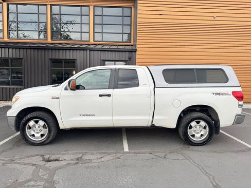 Used 2007 Toyota Tundra SR5 AWD/4WD image 2