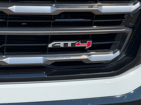 Used 2025 GMC Yukon AT4 Ultimate AWD/4WD image 48