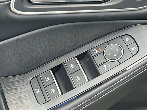 New 2026 Nissan Rogue Platinum AWD/4WD image 16